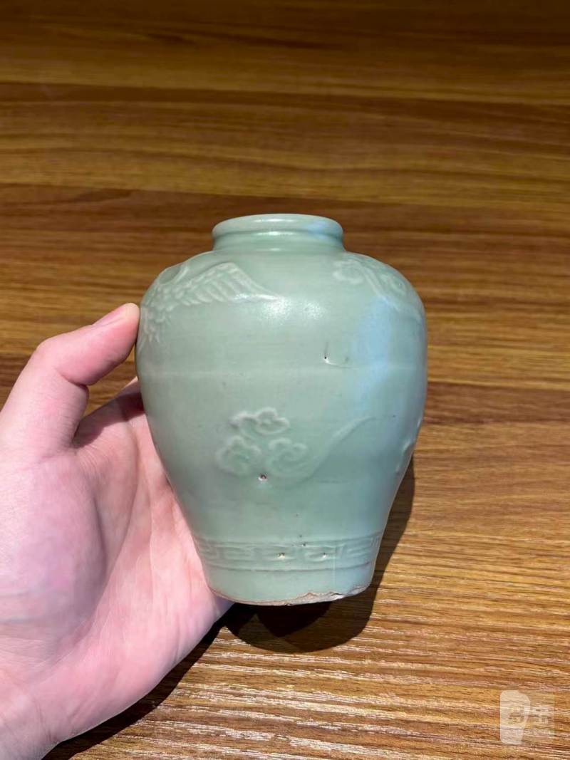 明 龙泉刻云鹤纹小罐 - 图2